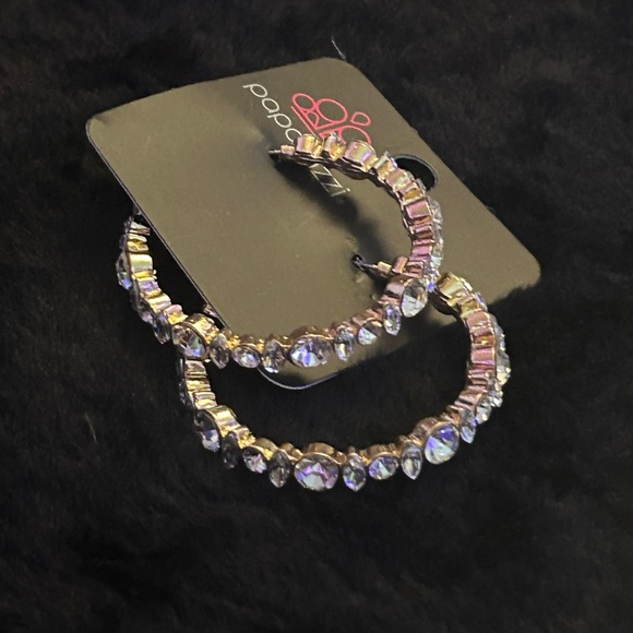 Paparazzi Dazzling Silver Jewelry - Picture 9 of 11